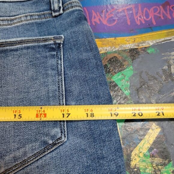 Arizona Jean Co. Woman's Hi-Rise skinny jeans - size 13, button fly, dark wash - Picture 10 of 10